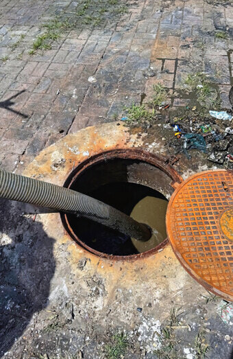 https://blockeddrainstrigg.com.au/uploads/2025/07/blocked-drains-50219.jpg