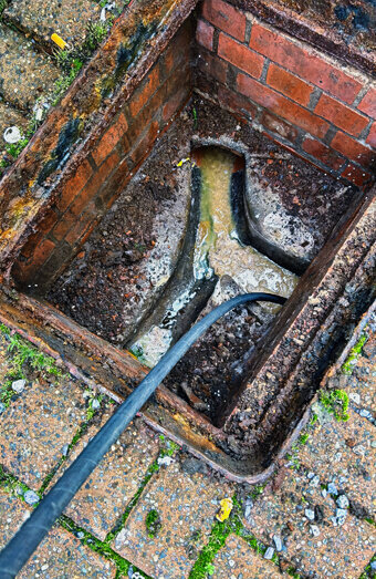 https://blockeddrainstrigg.com.au/uploads/2025/07/hero-blocked-sewers-67191.jpg